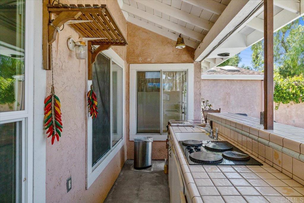 878 Rivertree Drive