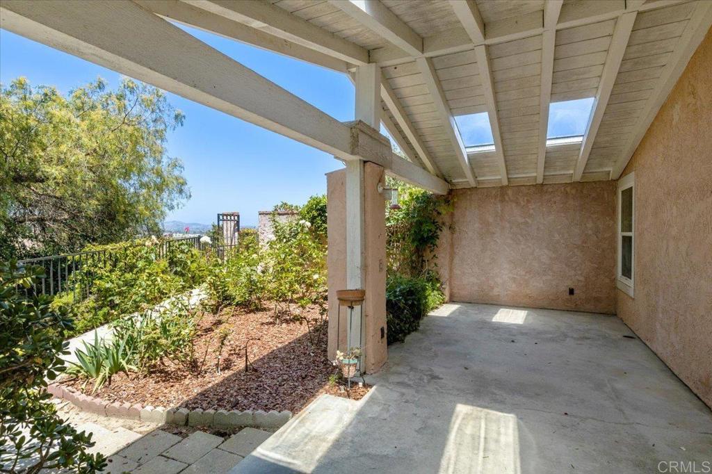 878 Rivertree Drive