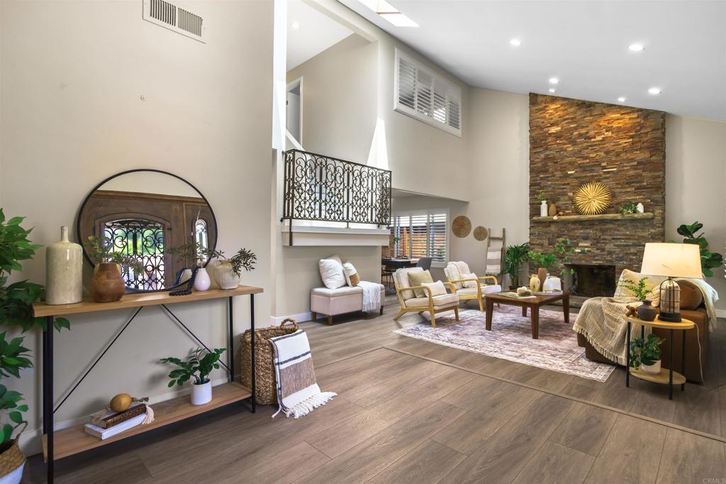2285 Valley Road