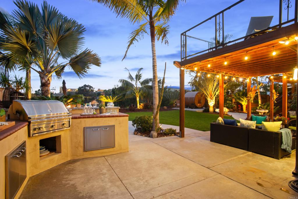 2285 Valley Road