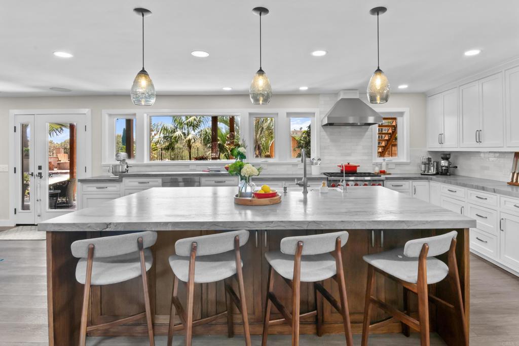 2285 Valley Road