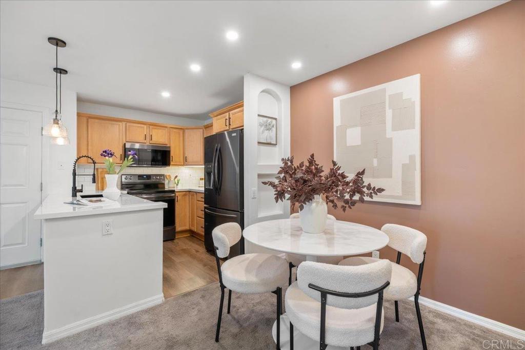 5404 Balboa Arms Dr 469