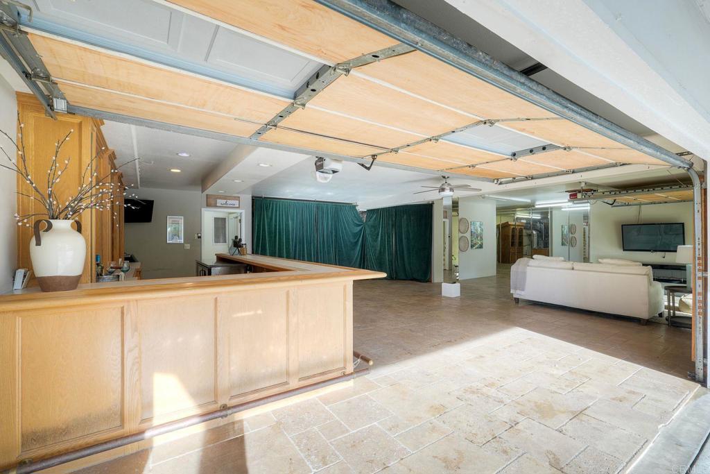 2039 E Mission Road