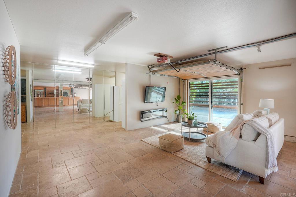 2039 E Mission Road