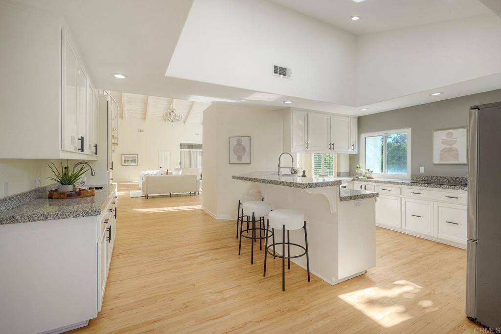 2039 E Mission Road