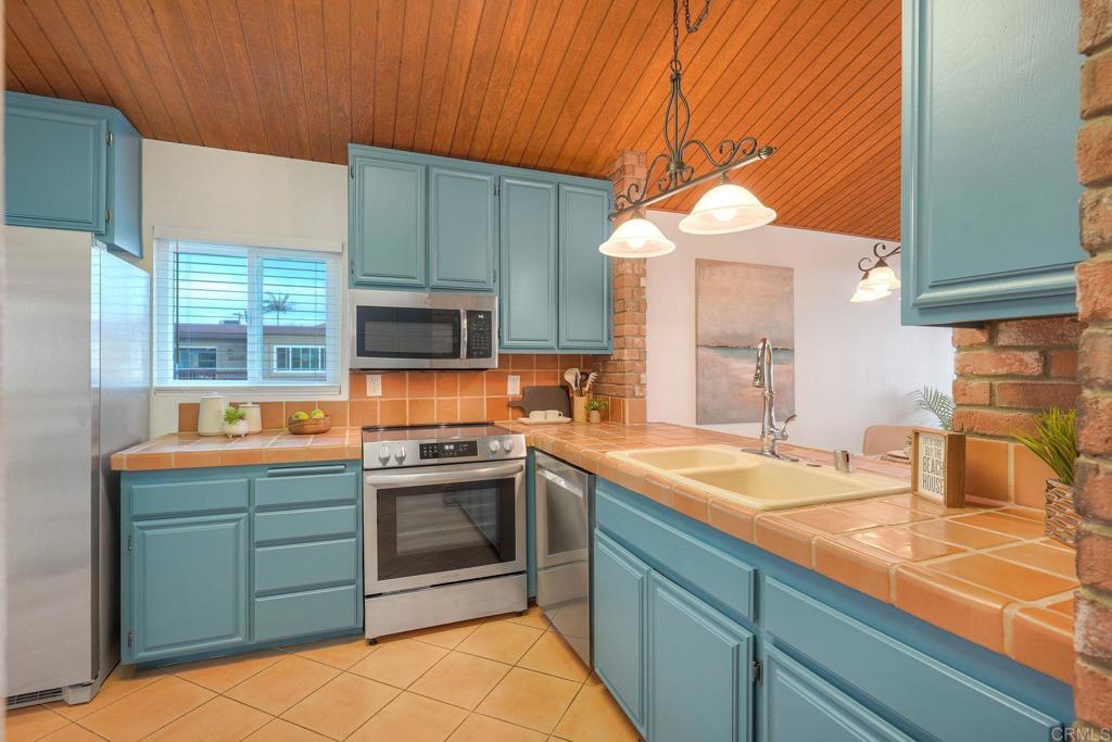 3438 Carlsbad Boulevard