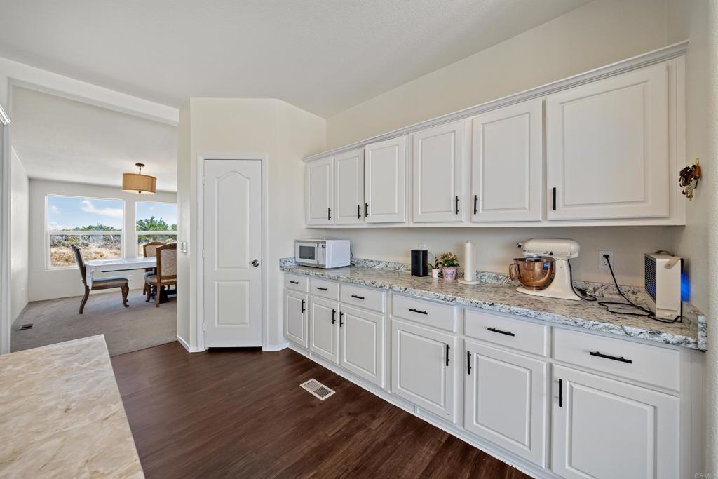 61833 High Country Trail
