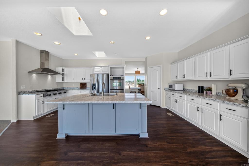 61833 High Country Trail