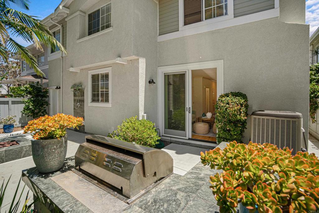 6933 Catamaran Drive