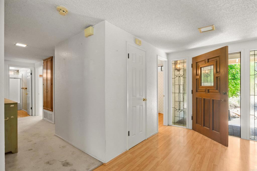 1060 Evergreen Lane