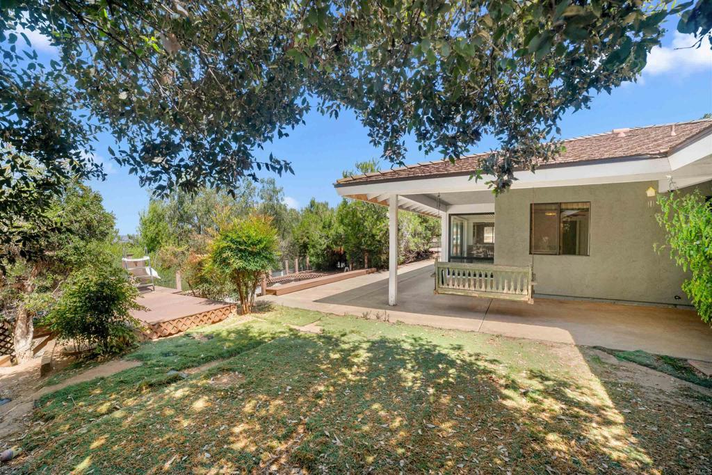 1060 Evergreen Lane