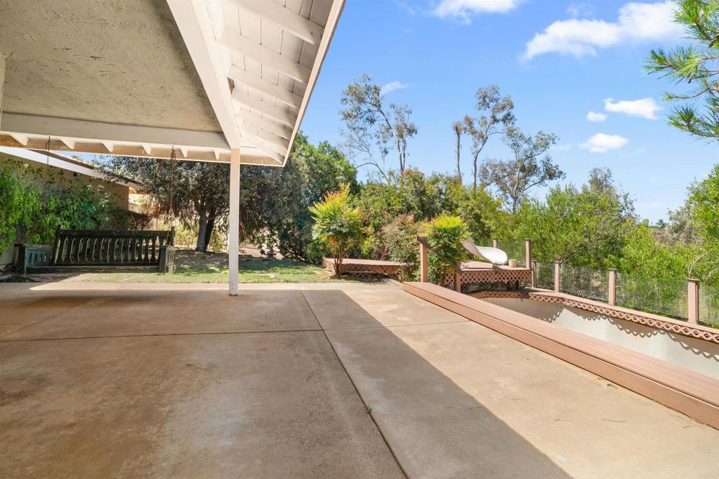 1060 Evergreen Lane