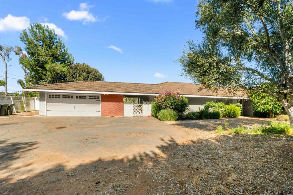 1060 Evergreen Lane