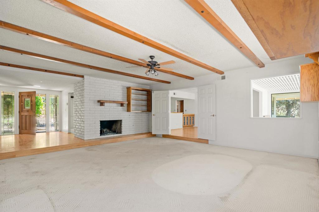 1060 Evergreen Lane
