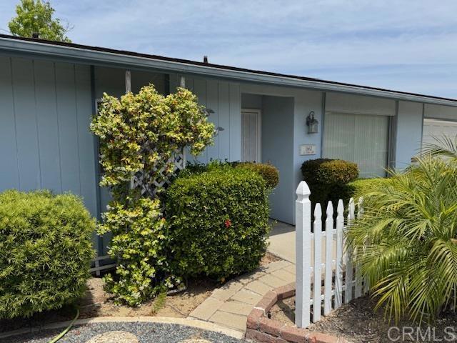 1662 La Tierra Lane