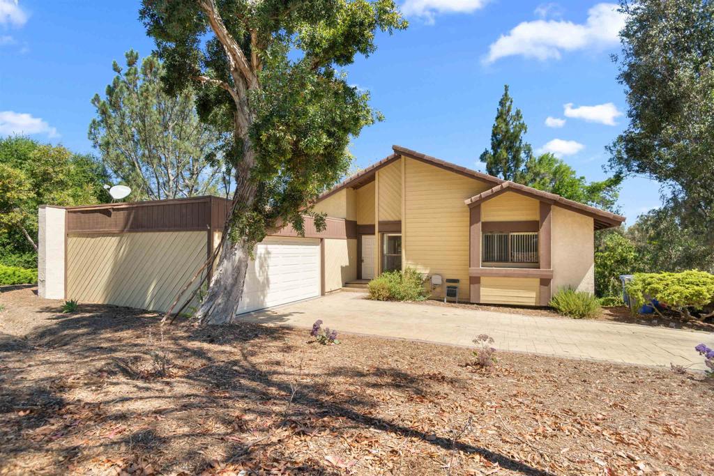 968 Mimosa Avenue