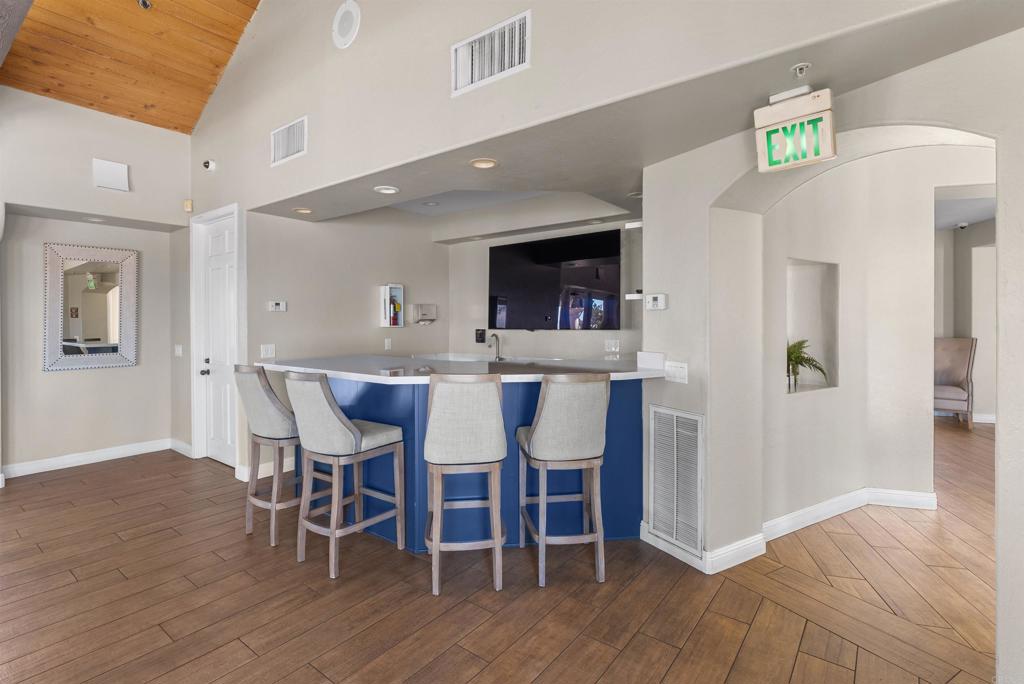2462 Bear Rock Gln