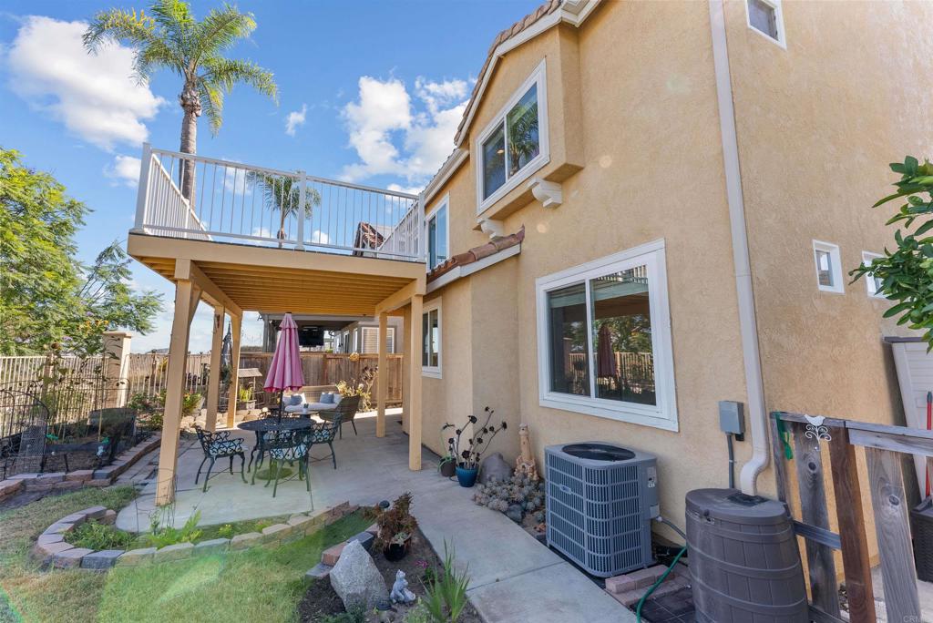2462 Bear Rock Gln