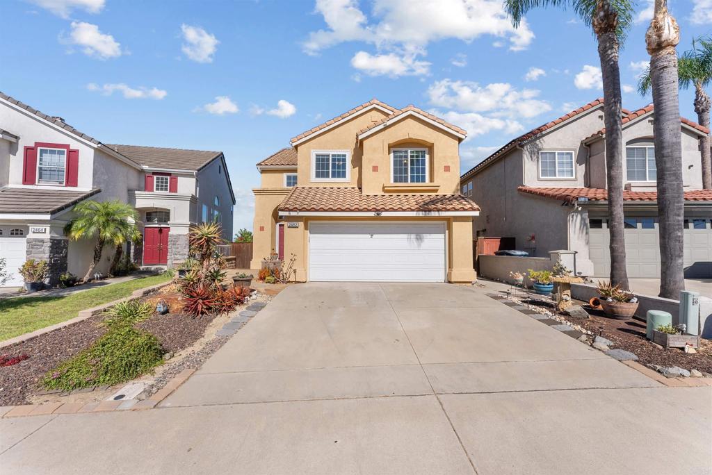 2462 Bear Rock Gln
