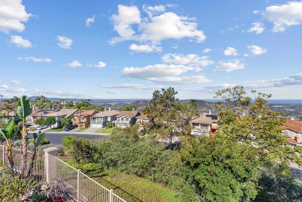 2462 Bear Rock Gln