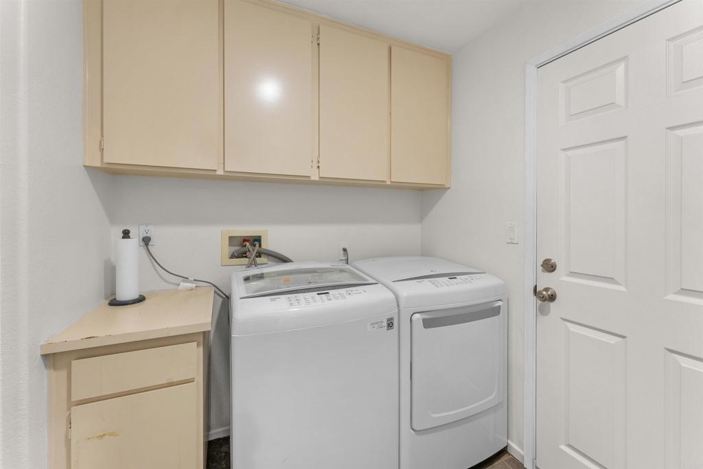 2462 Bear Rock Gln