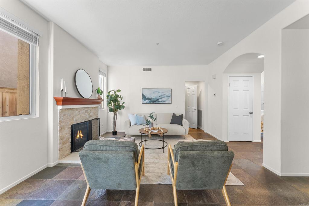2462 Bear Rock Gln