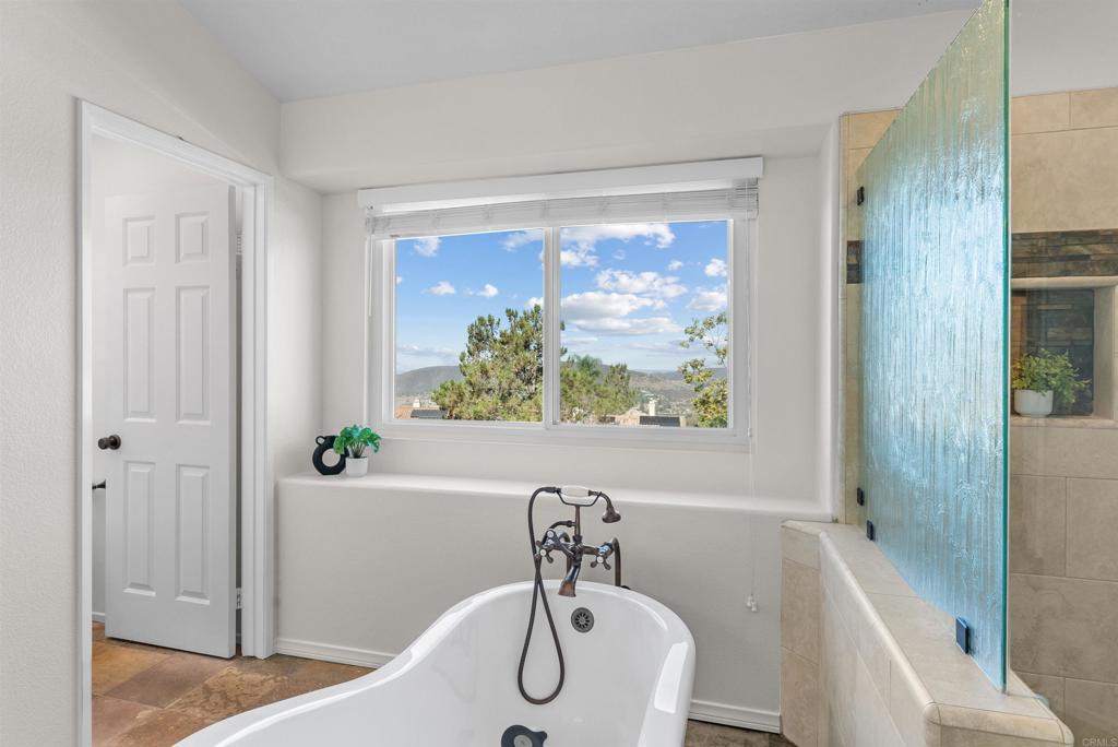 2462 Bear Rock Gln