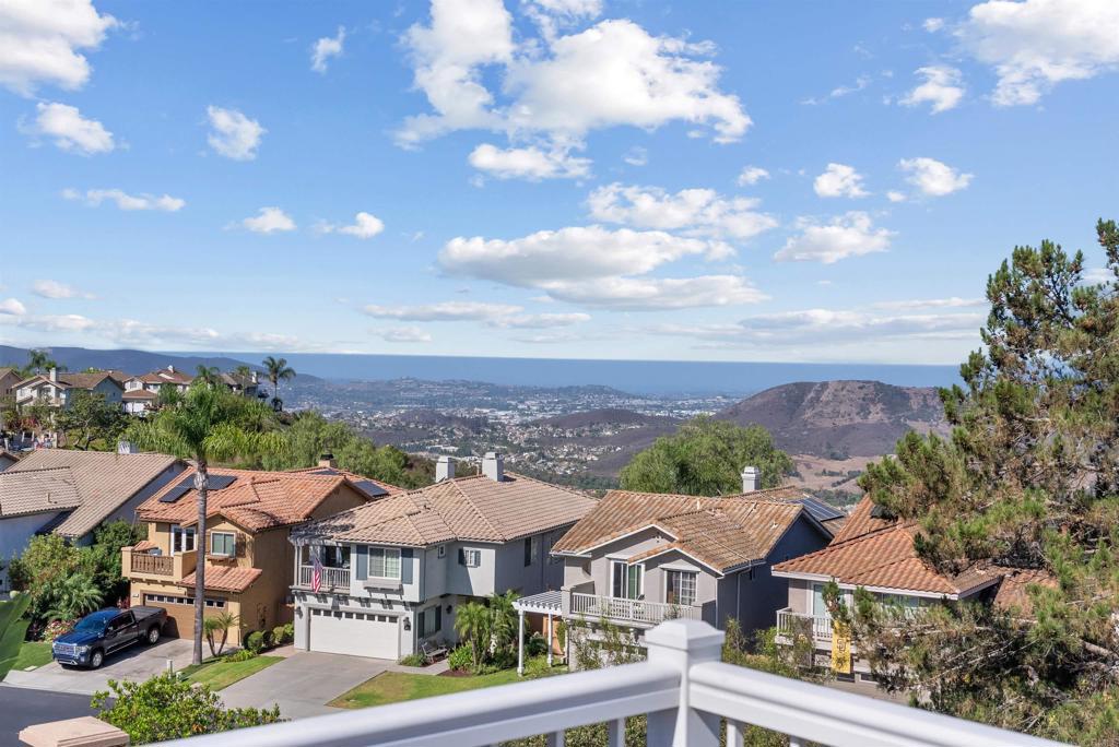 2462 Bear Rock Gln