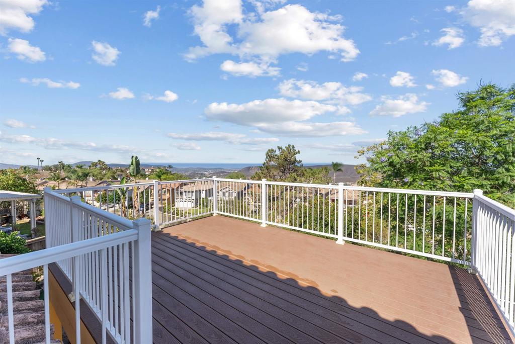 2462 Bear Rock Gln