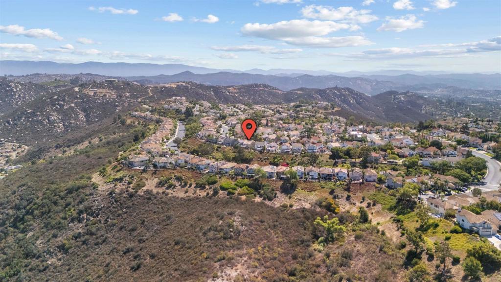 2462 Bear Rock Gln