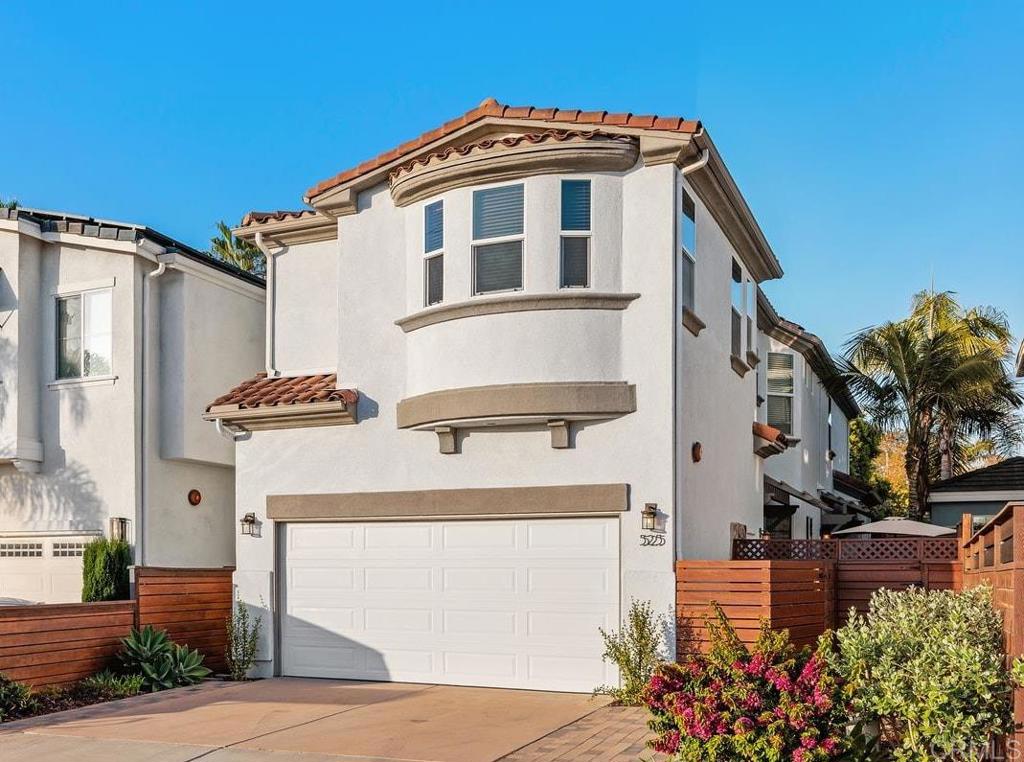 525 N Cedros Ave