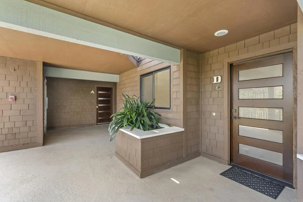 1445 S Pacific Street Unit D