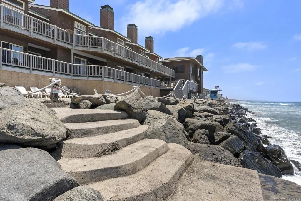 1445 S Pacific Street Unit D