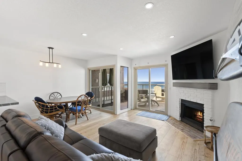 1445 S Pacific Street Unit D