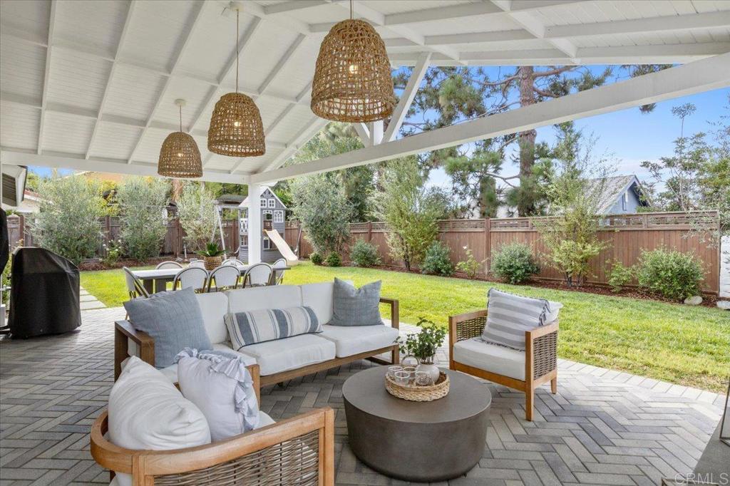2929 Gaviota Circle