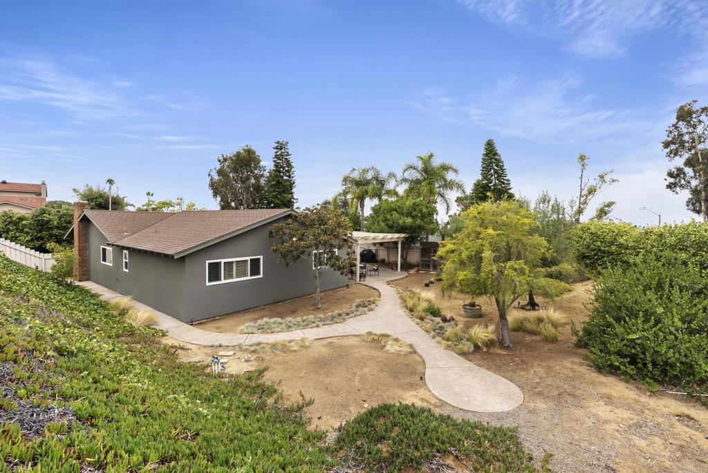 2220 Nob Hill