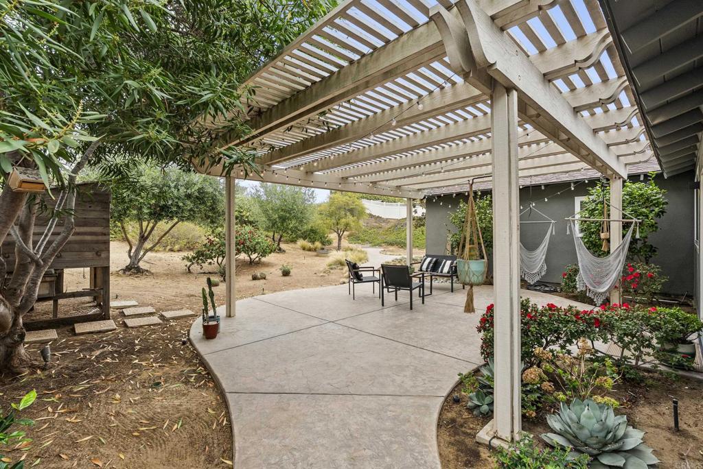 2220 Nob Hill