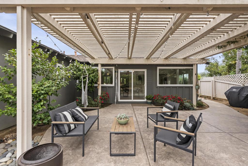 2220 Nob Hill