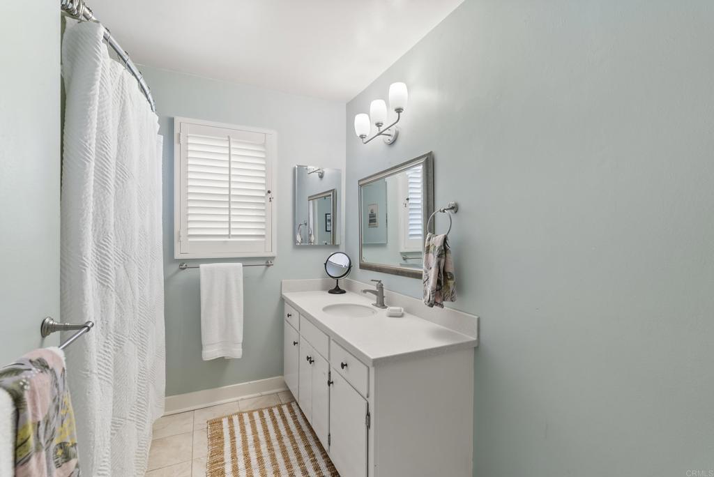 2220 Nob Hill
