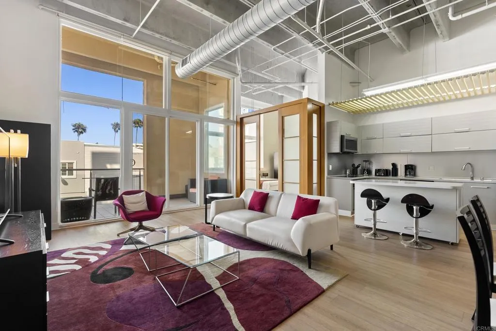 550 Seagaze Drive Unit 12
