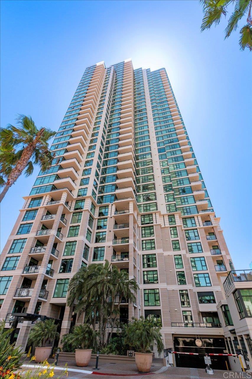 1199 Pacific Highway 1805