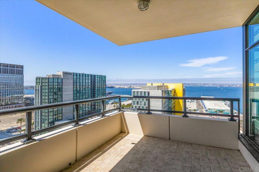 1199 Pacific Highway 1805