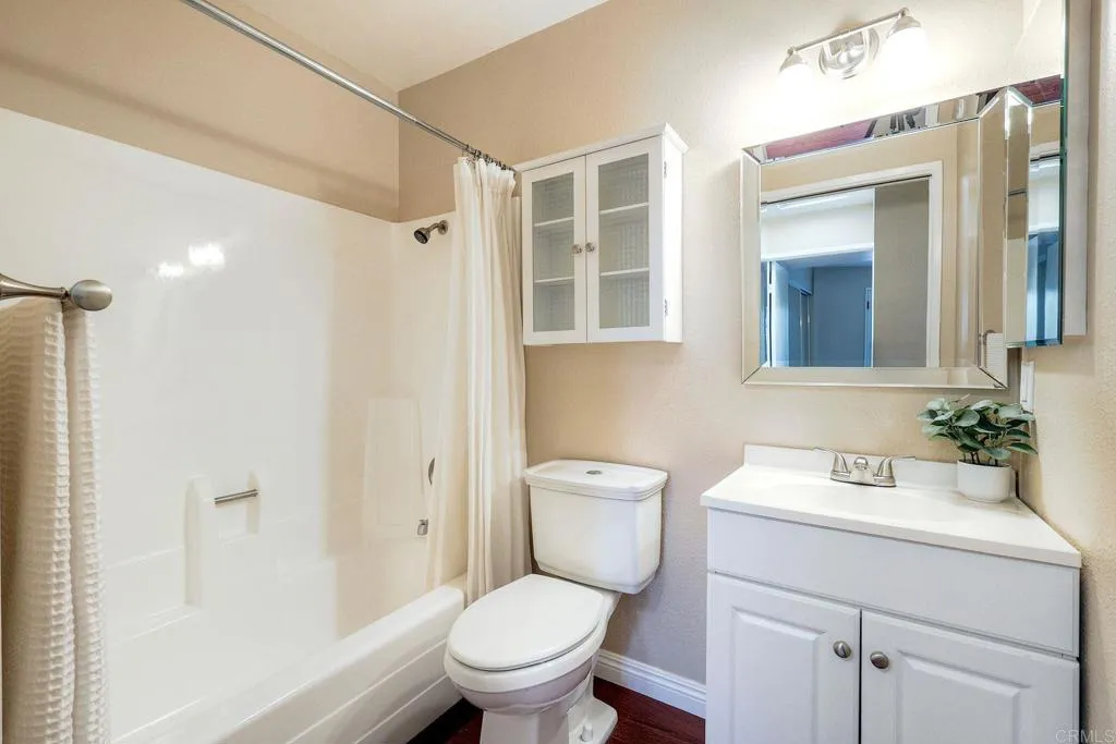 2232 Caminito Pajarito Unit 114