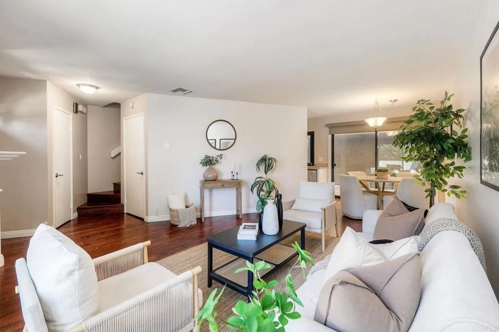 2232 Caminito Pajarito Unit 114