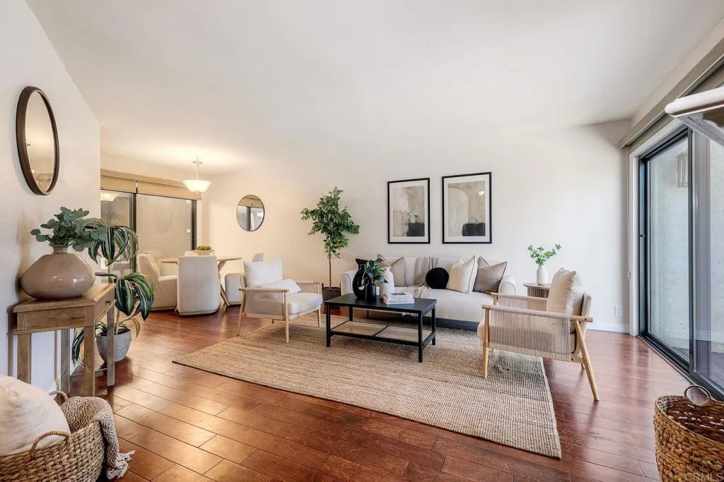2232 Caminito Pajarito Unit 114