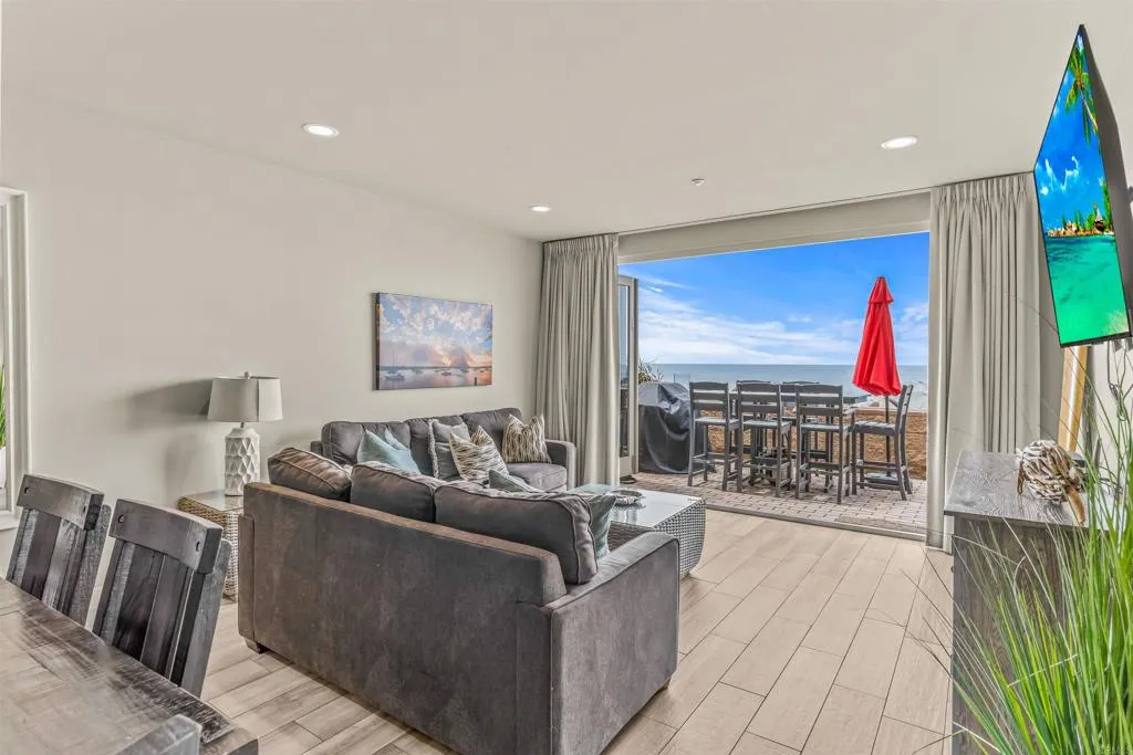 700 S The Strand Unit 102