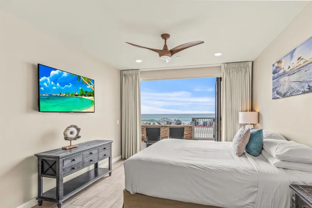 700 S The Strand Unit 102