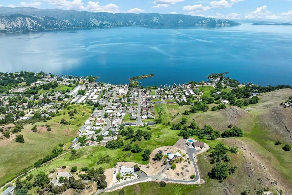 501 Island View