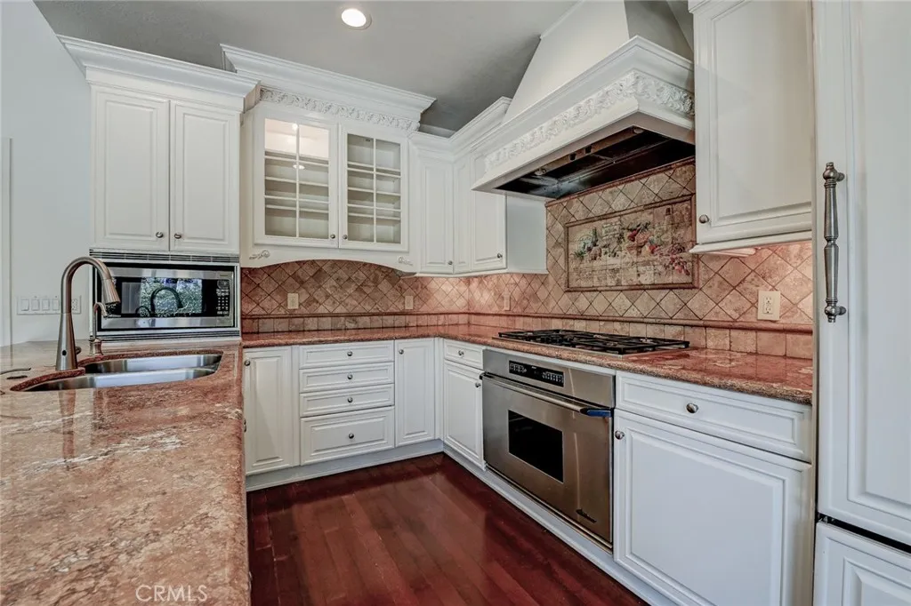 1700 Port Abbey Place