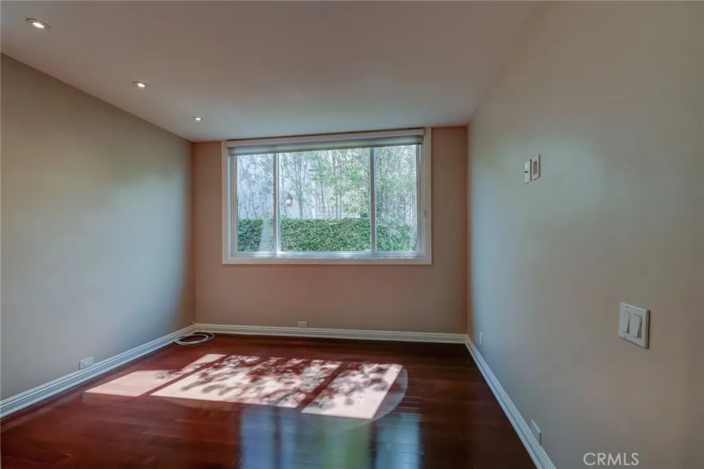 1700 Port Abbey Place